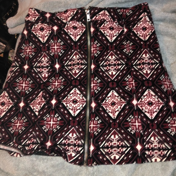 Size 4 - Picture 4 of 5